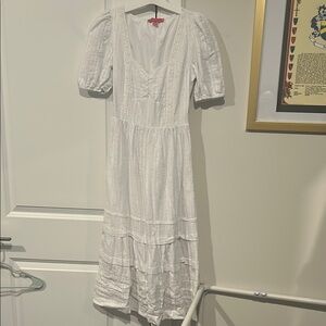 Elegant White Lace Dress